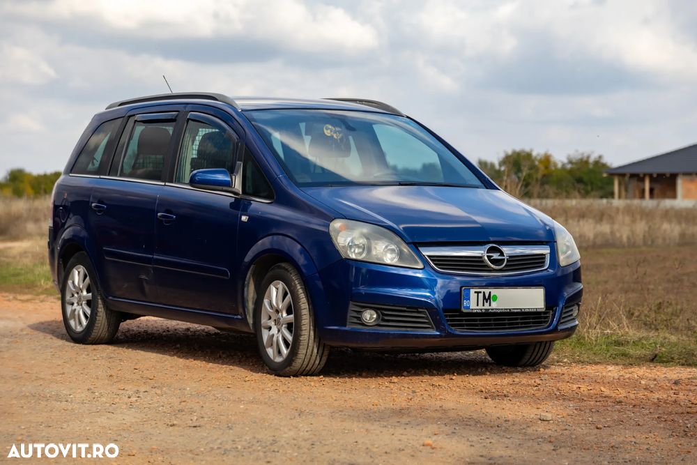 Opel Zafira 1.9 CDTI Cosmo - 1