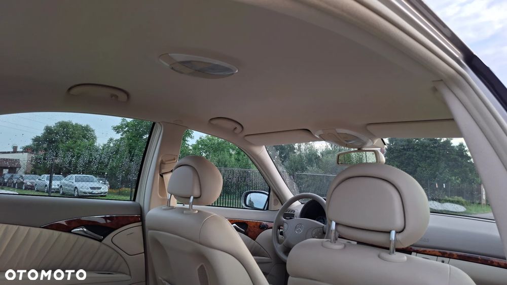 Mercedes-Benz Klasa E 350 7G-TRONIC Elegance - 33