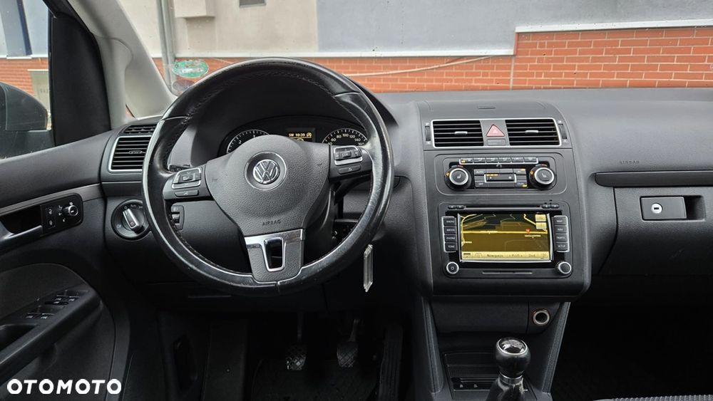 Volkswagen Touran 2.0 TDI Highline - 9