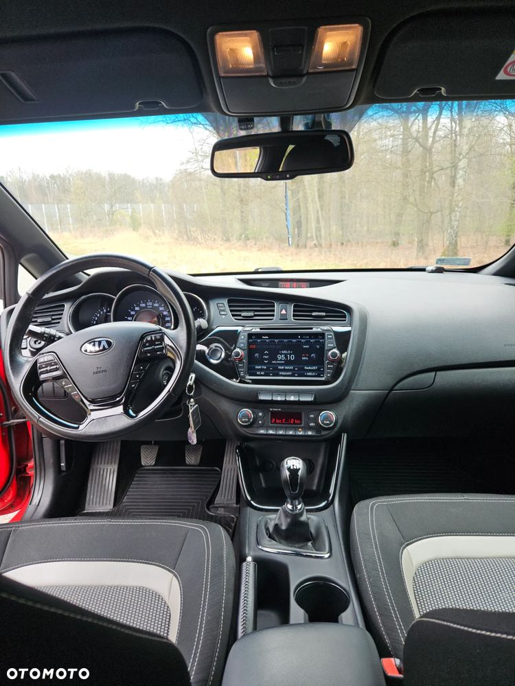 Kia ProCeed 1.6 GDI L - 10