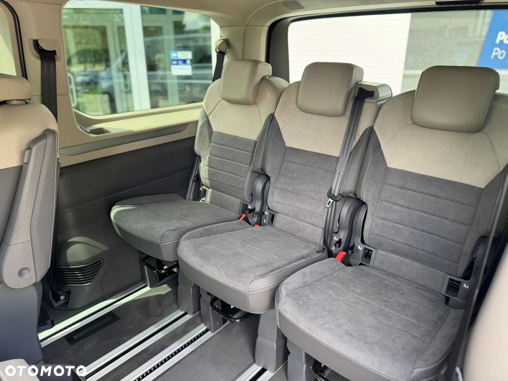 Volkswagen Multivan 2.0 TDI L2 Edition DSG - 25