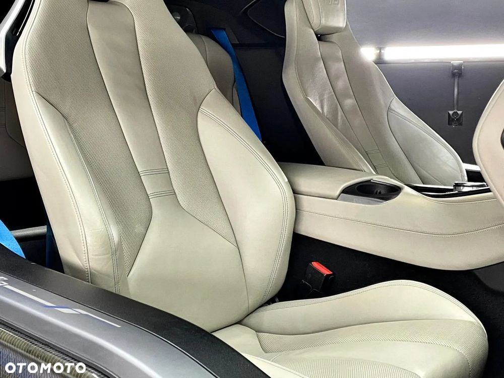 BMW i8 Standard - 10
