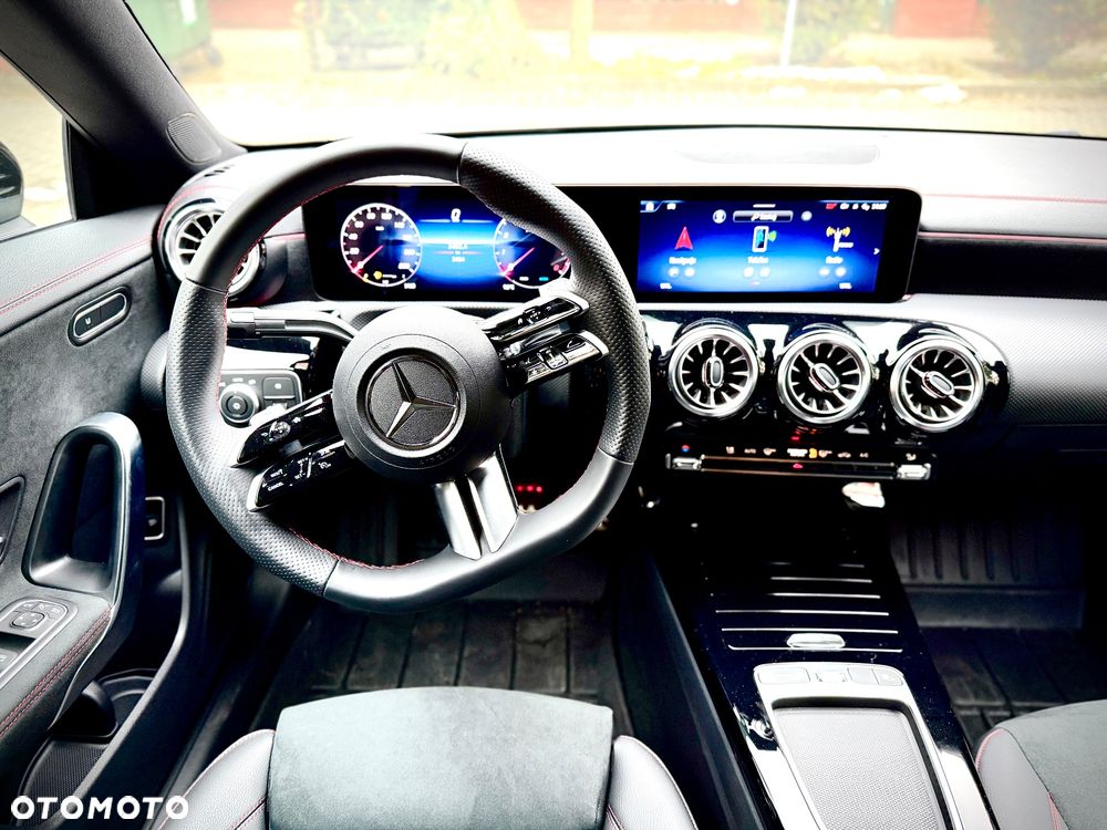 Mercedes-Benz CLA 250 4-Matic AMG Line 7G-DCT - 5