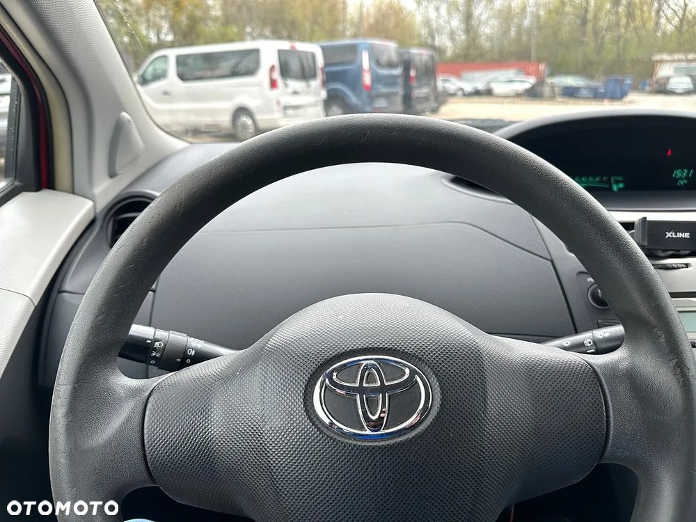Toyota Yaris 1.0 Luna - 10