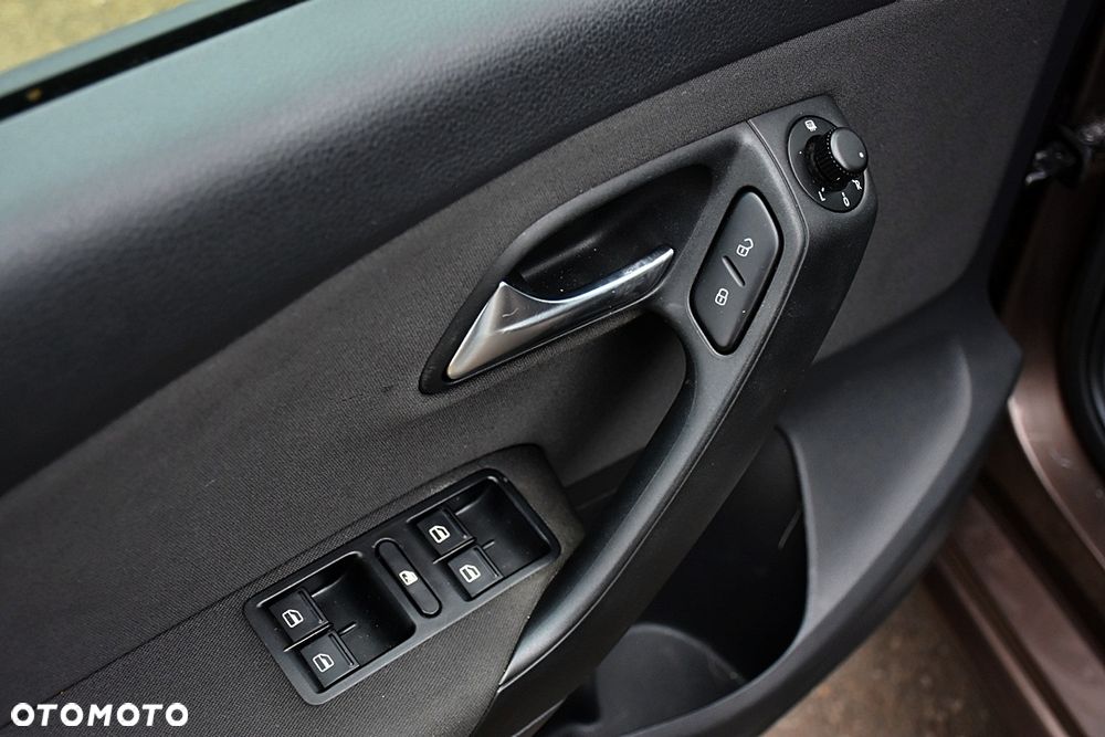 Volkswagen Polo 1.4 16V Comfortline CityLine - 23