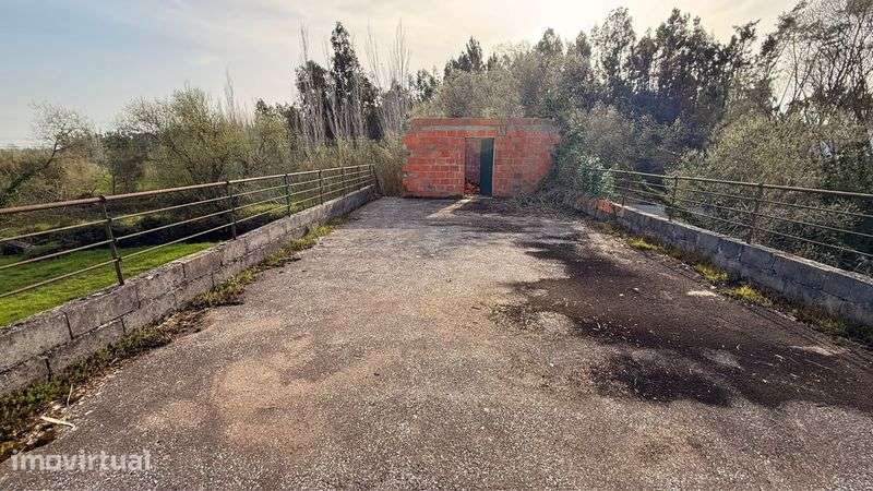 Vendo terreno com contrução - Grande imagem: 4/8