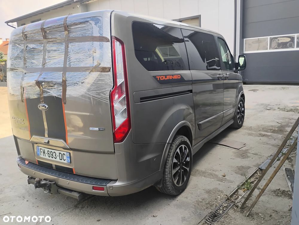 Ford Tourneo Custom 2.0 EcoBlue Hybrid L1 Titanium - 10