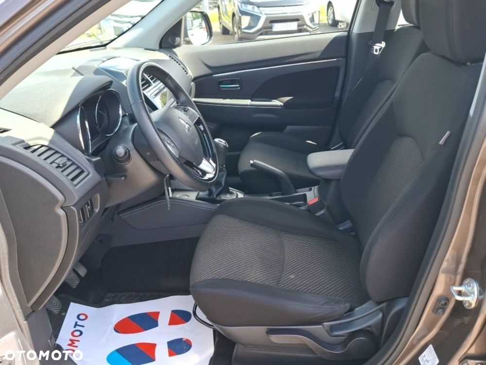 Mitsubishi ASX - 11