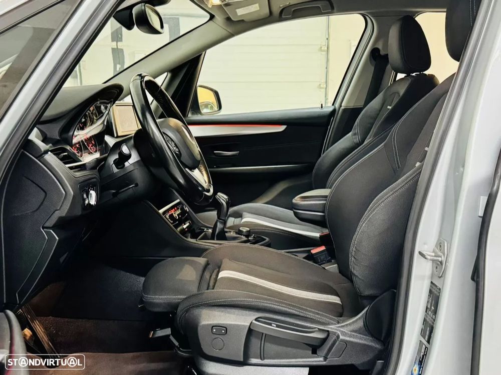 BMW 216 Active Tourer d Line Sport - 27