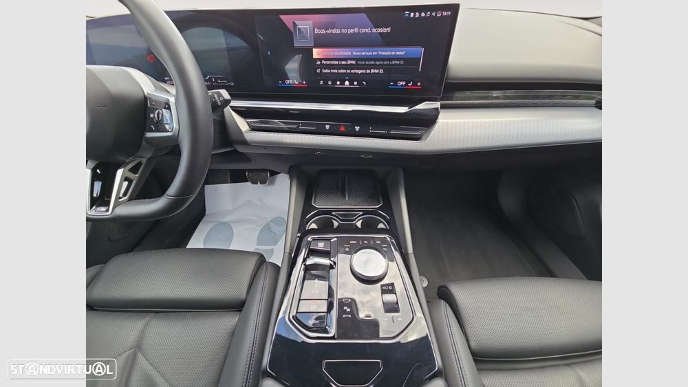 BMW 530 e Pack Desportivo M - 13