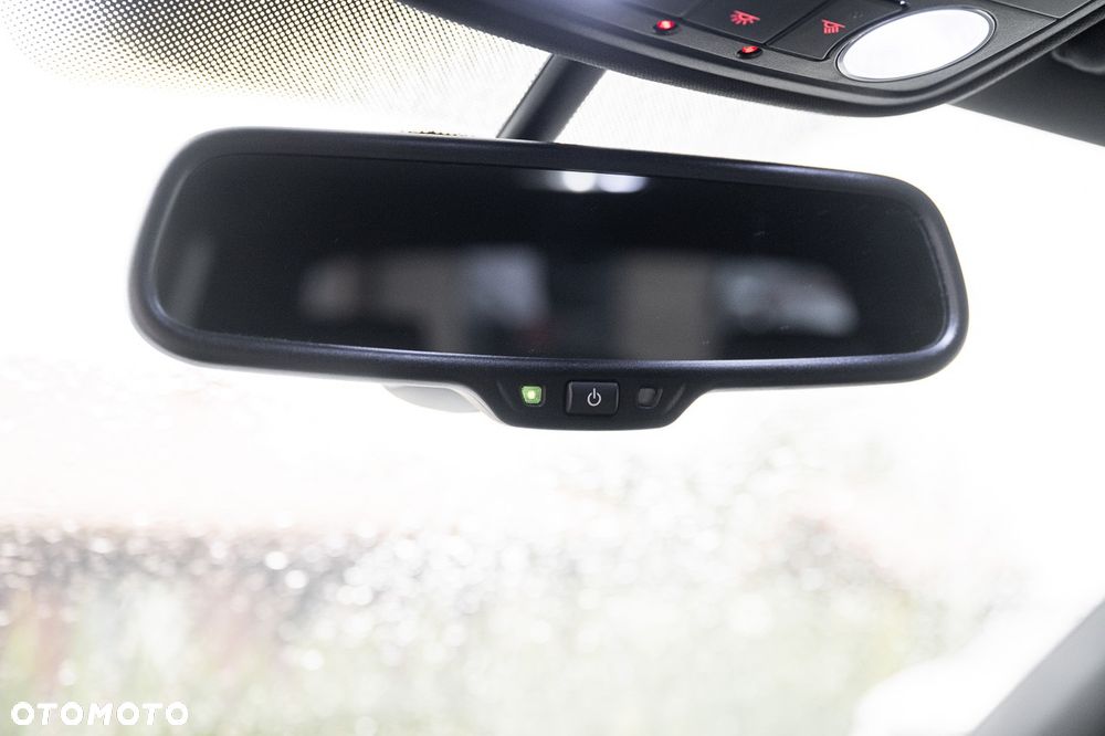 Volkswagen Golf 2.0 R DSG - 31