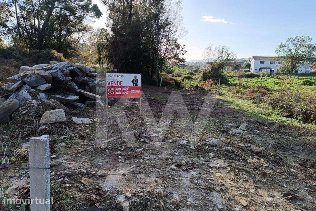 Terreno para construção de moradia na Vila de Prado, Vila Verde - Brag - Grande imagem: 4/14
