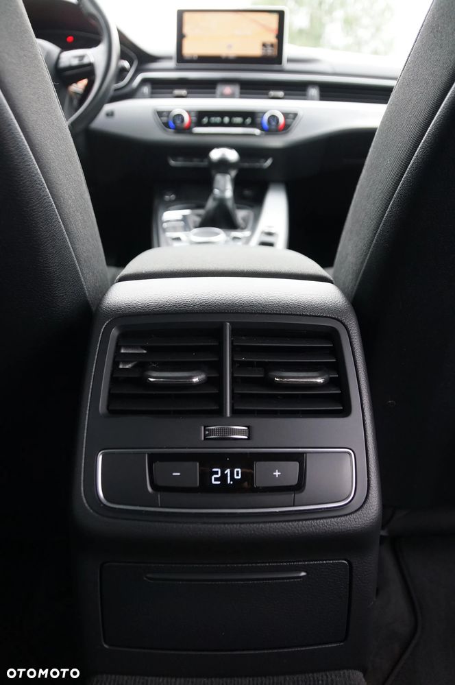 Audi A4 Avant 2.0 TDI clean diesel Quattro - 34