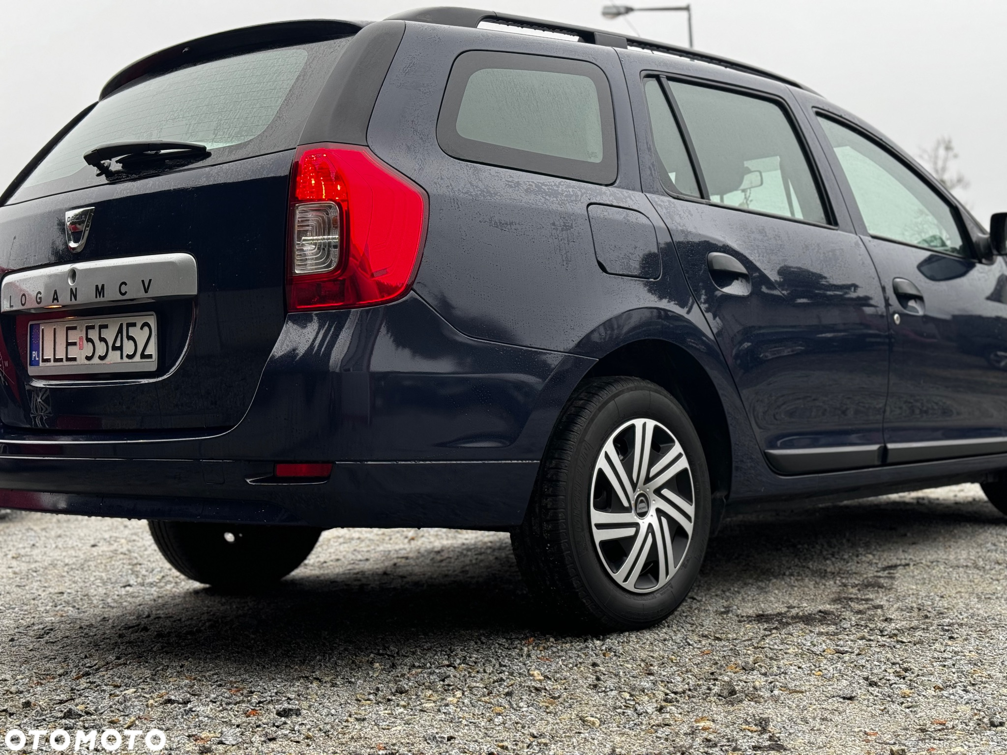 Dacia Logan MCV 1.2 16V 75 Ambiance - 11
