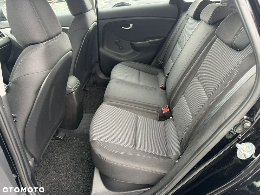 Hyundai i30 1.4 Fifa World Cup Edition - 13