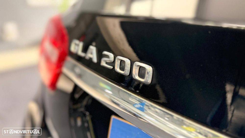 Mercedes-Benz GLA 200 CDi AMG Line - 9