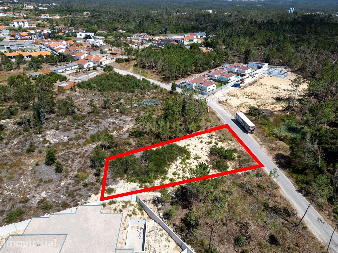 Terreno urbano - Grande imagem: 5/16