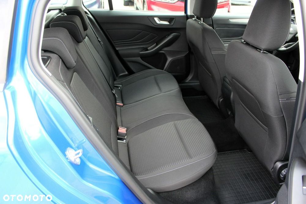 Ford Focus 1.0 EcoBoost mHEV Titanium - 14