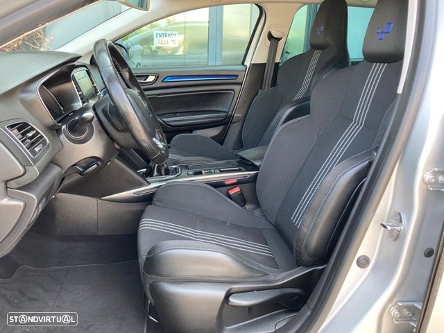 Renault Mégane Sport Tourer 1.5 Blue dCi GT Line - 32