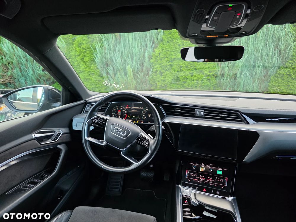 Audi e-tron 55 quattro - 13
