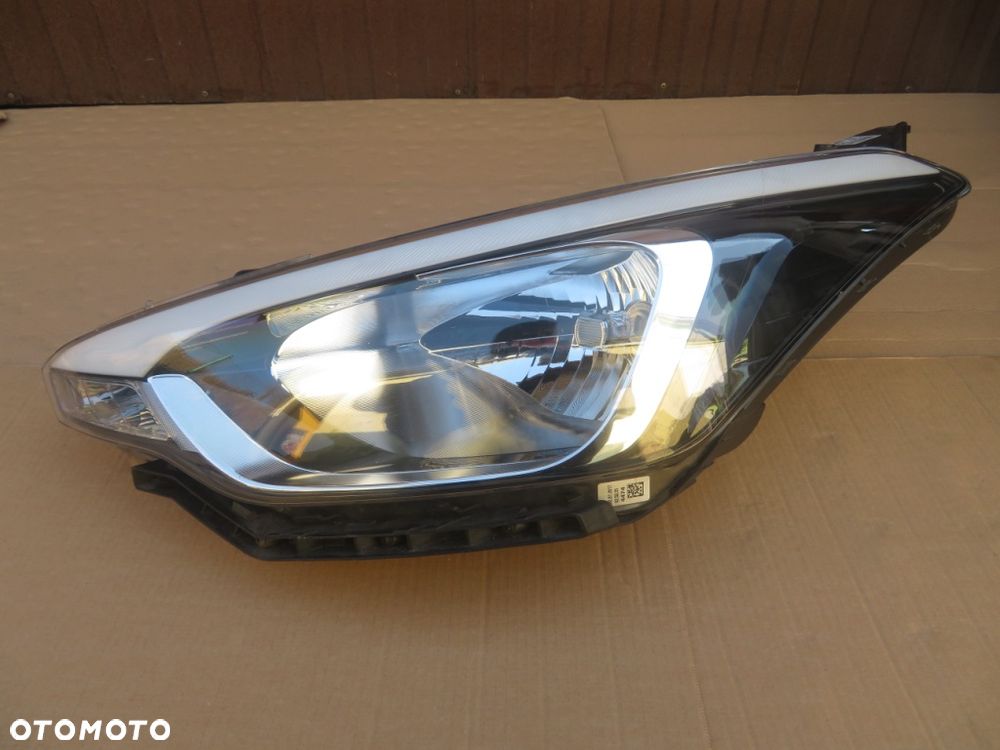 REFLEKTOR LEWY HYUNDAI I20 II 14-20R 92101C8000 DEMONTAŻ KRAKÓW - 2