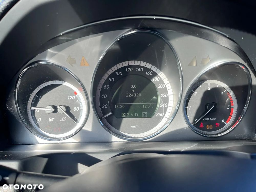 Mercedes-Benz Klasa C 350 CDI BlueEff Avantgarde - 8