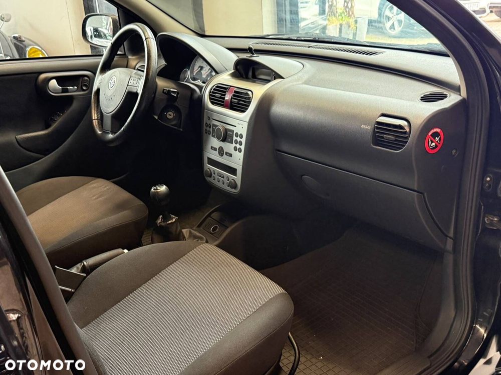 Opel Corsa - 16