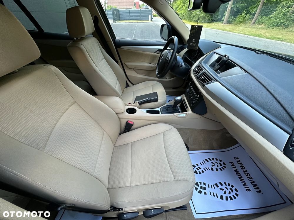 BMW X1 sDrive18i - 25