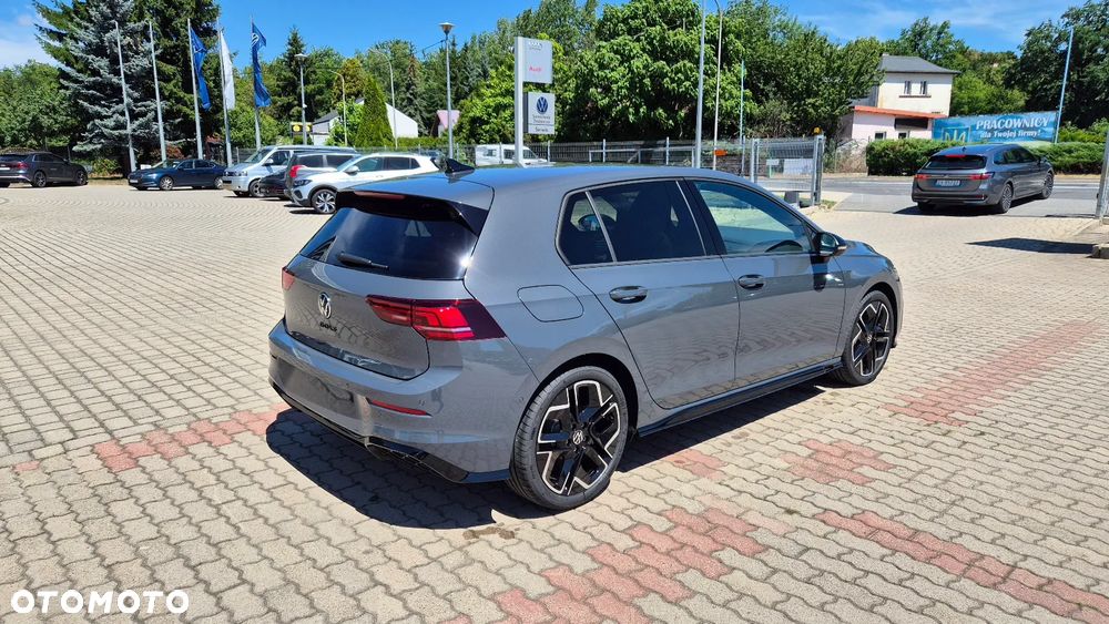 Volkswagen Golf 1.5 eTSI mHEV R-Line Plus DSG - 9