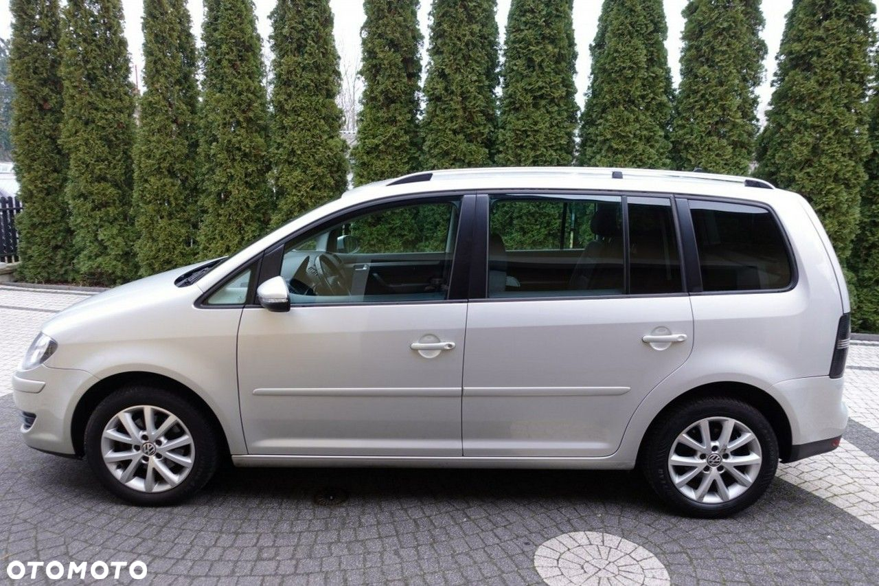 Volkswagen Touran - 3