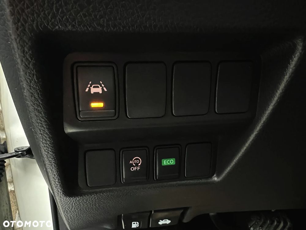 Nissan Qashqai 1.3 DIG-T Tekna+ DCT - 33