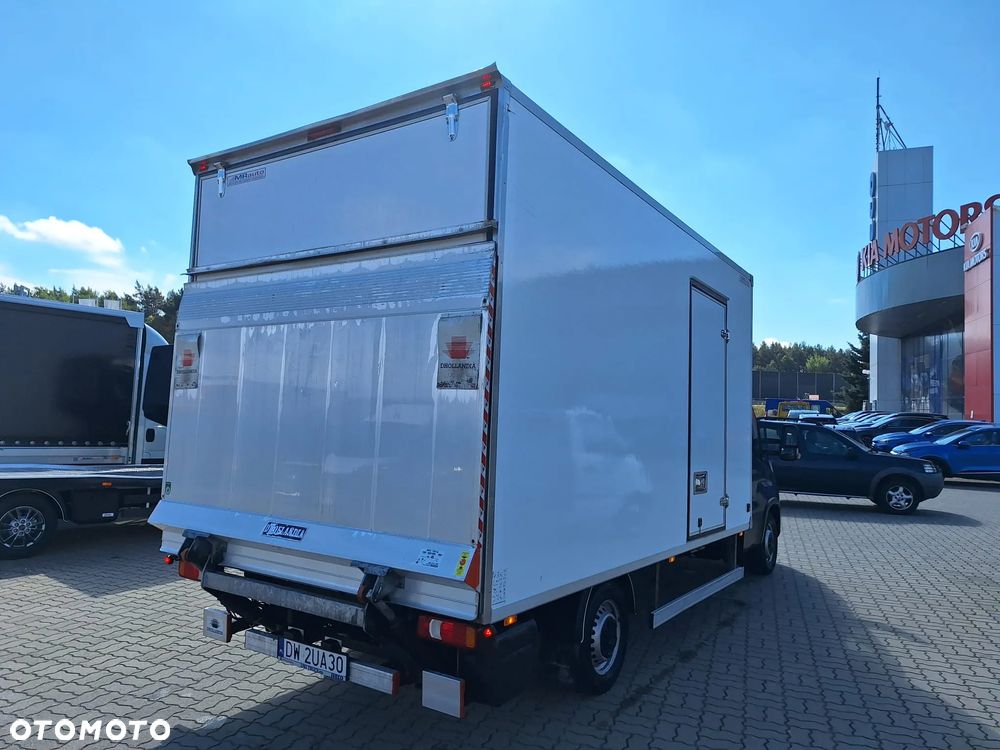Iveco Daily 35S18 kontener 8EP / winda 750kg / krajowy / 3.0 180KM / LED - 7