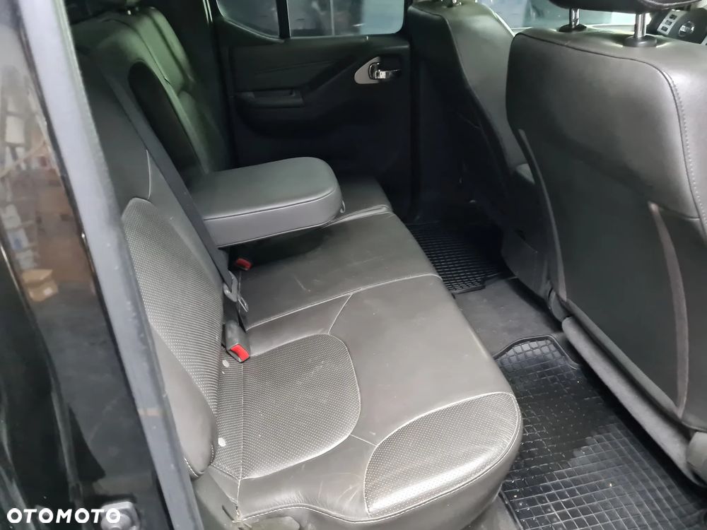 Nissan Navara 3.0 D V6 Platinum Long - 9