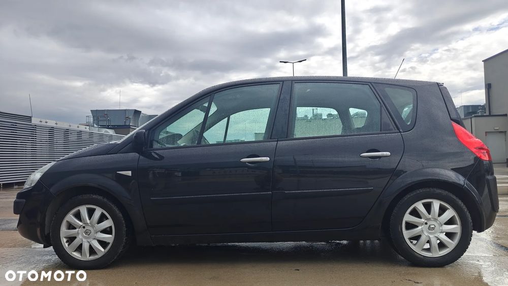 Renault Scenic 2.0 16V Privilege - 1