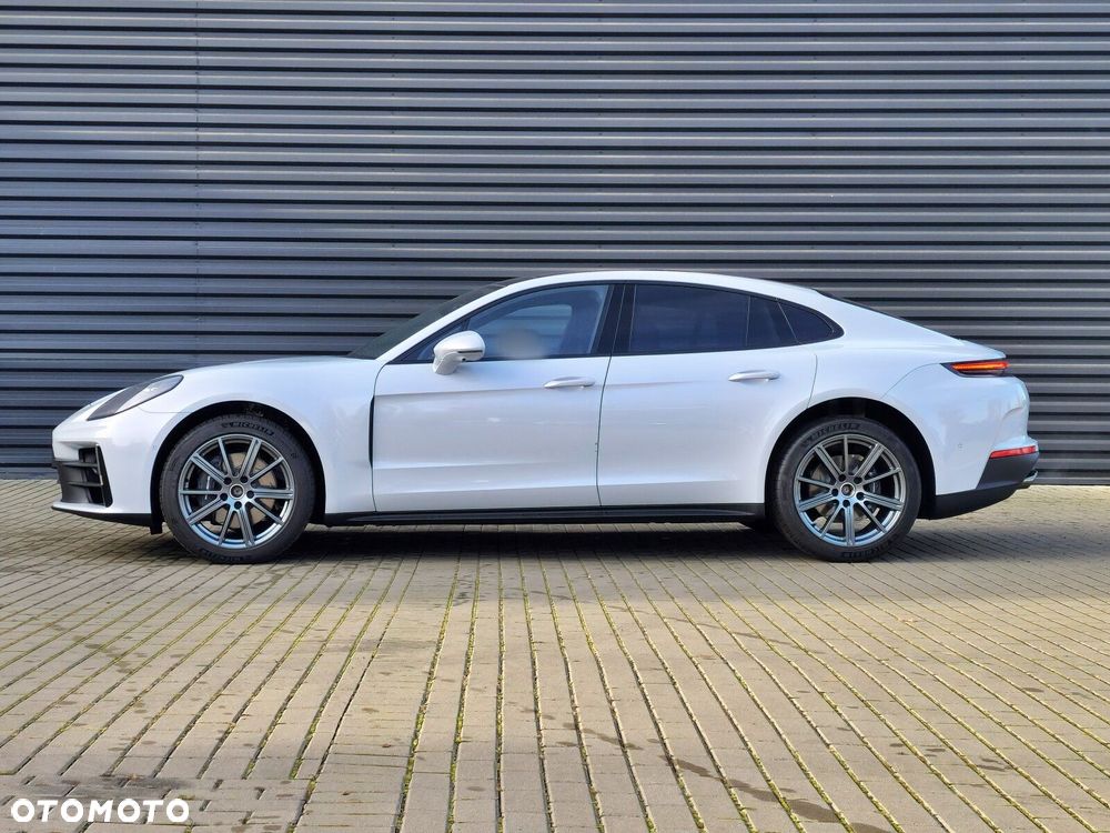 Porsche Panamera - 3