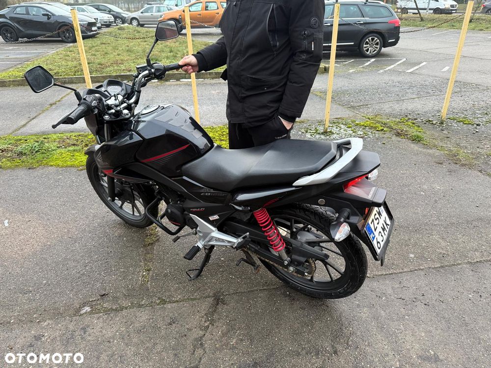 Honda CBF - 11