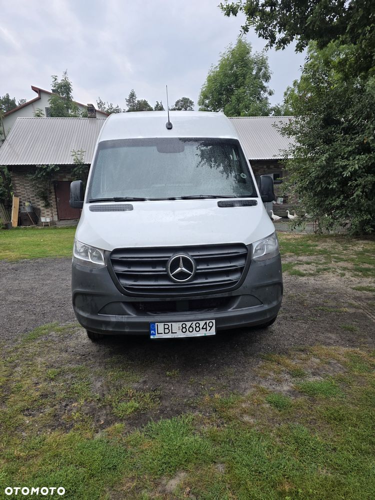 Mercedes-Benz Sprinter - 1