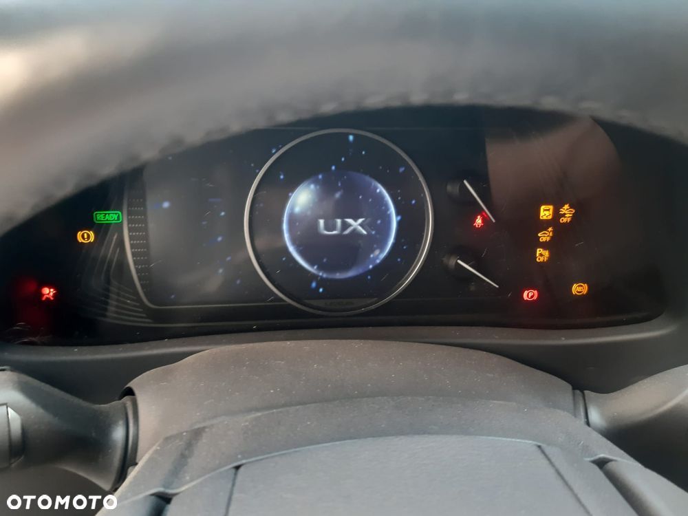 Lexus UX 250h F SPORT - 15