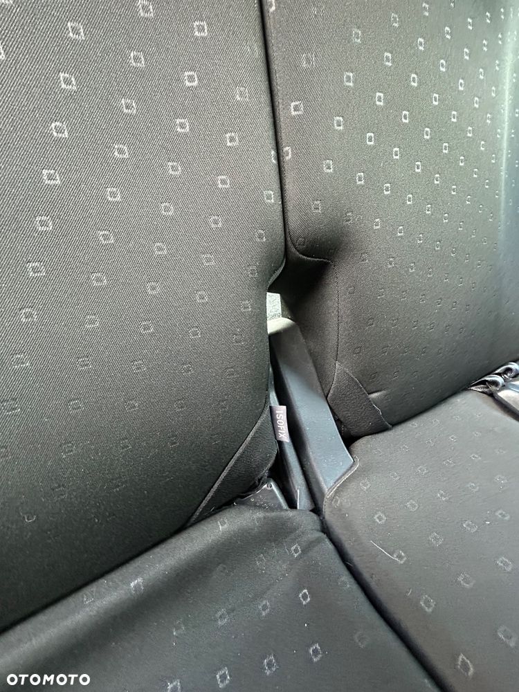 Toyota Yaris - 29
