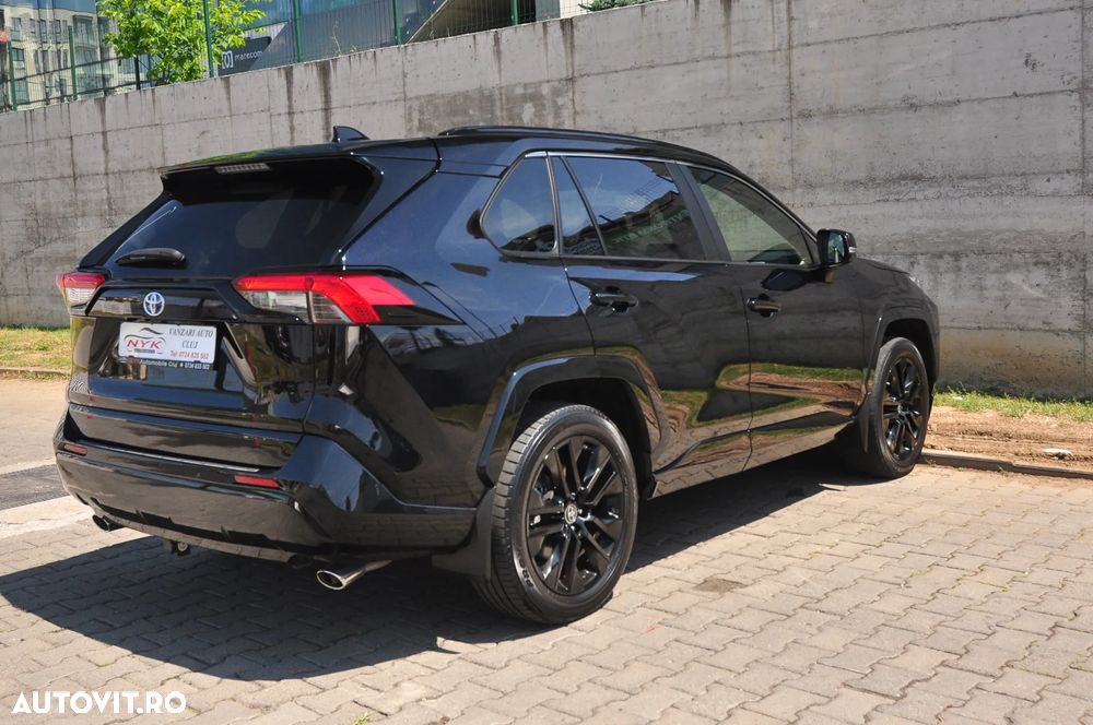 Toyota RAV4 - 5