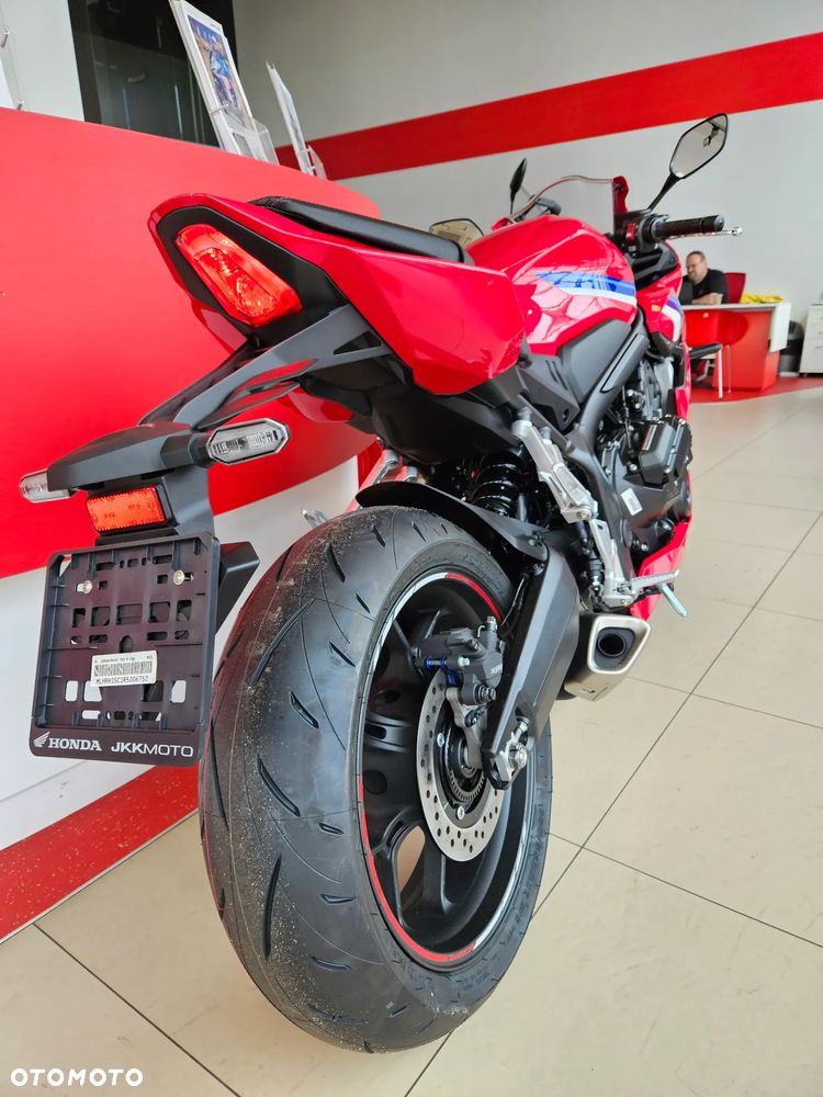Honda CBR - 11