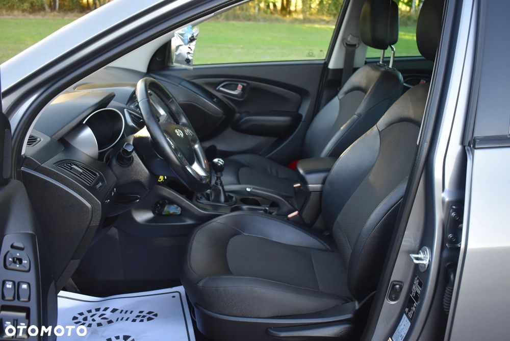 Hyundai ix35 1.6 2WD Fifa World Cup Edition - 22