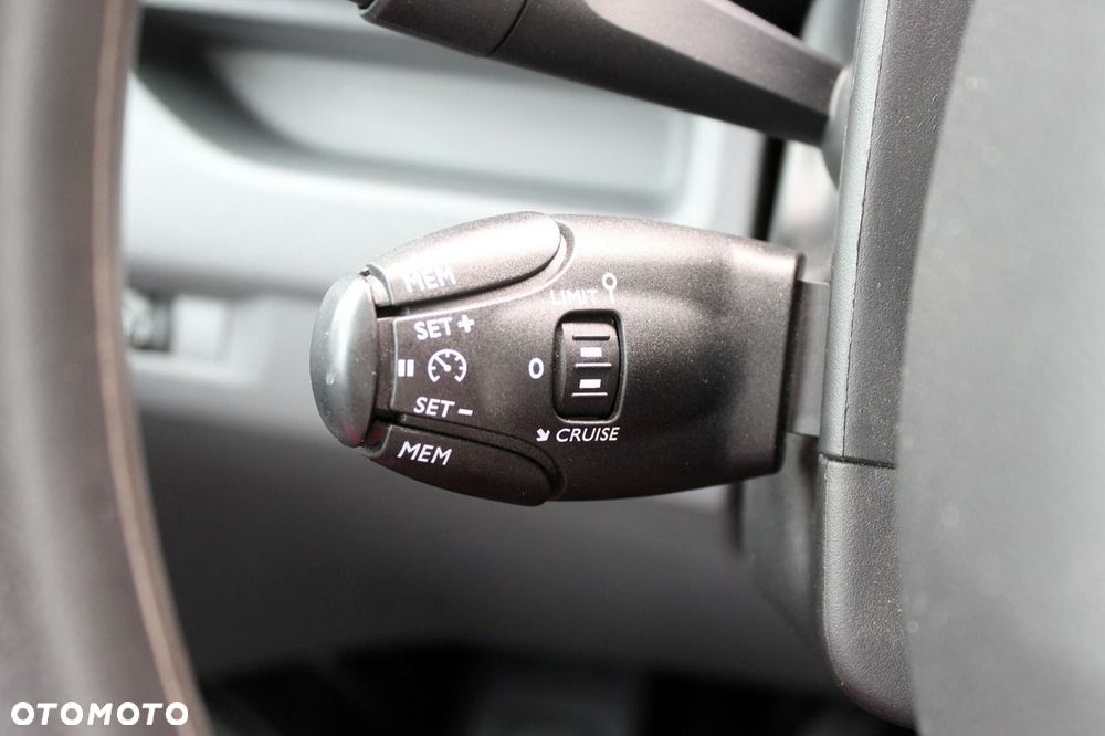 Peugeot Expert - 21