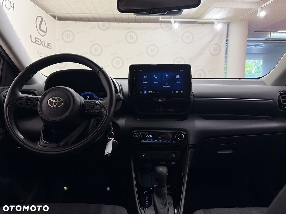 Toyota Yaris 2024 photo 3