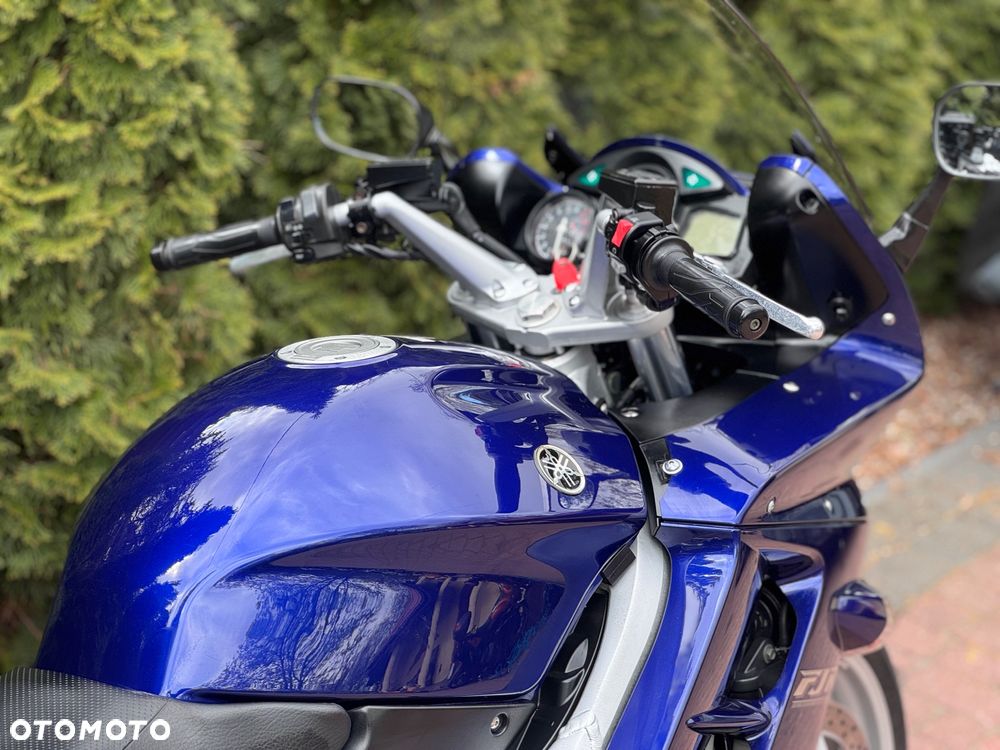 Yamaha FJR - 14