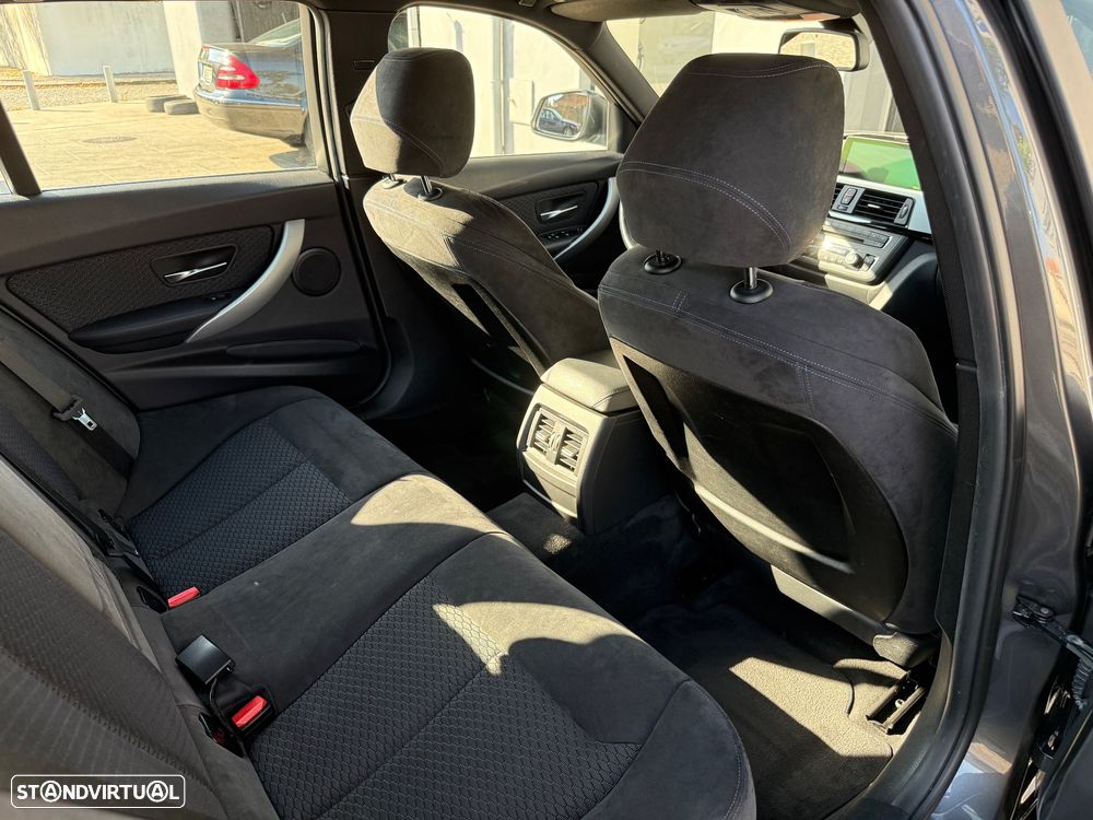BMW 320 d Touring Pack M - 16