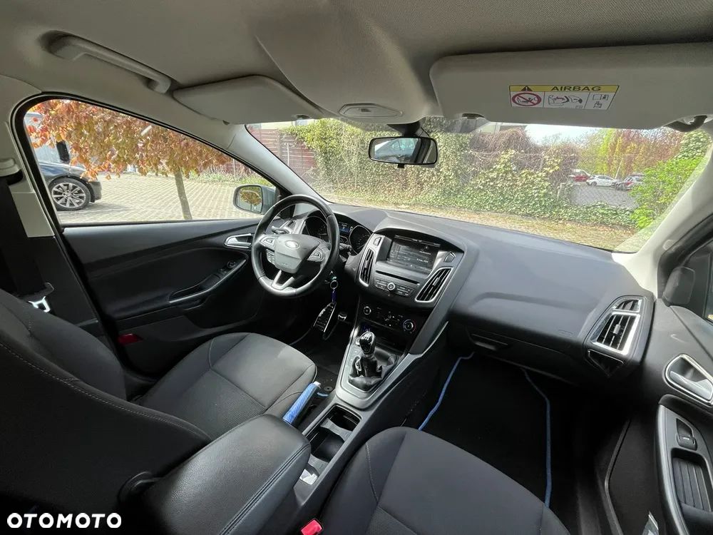 Ford Focus - 10