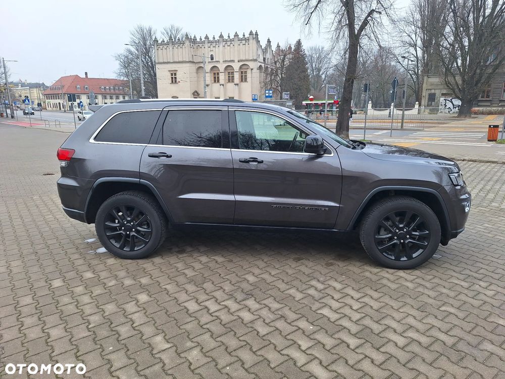 Jeep Grand Cherokee - 2