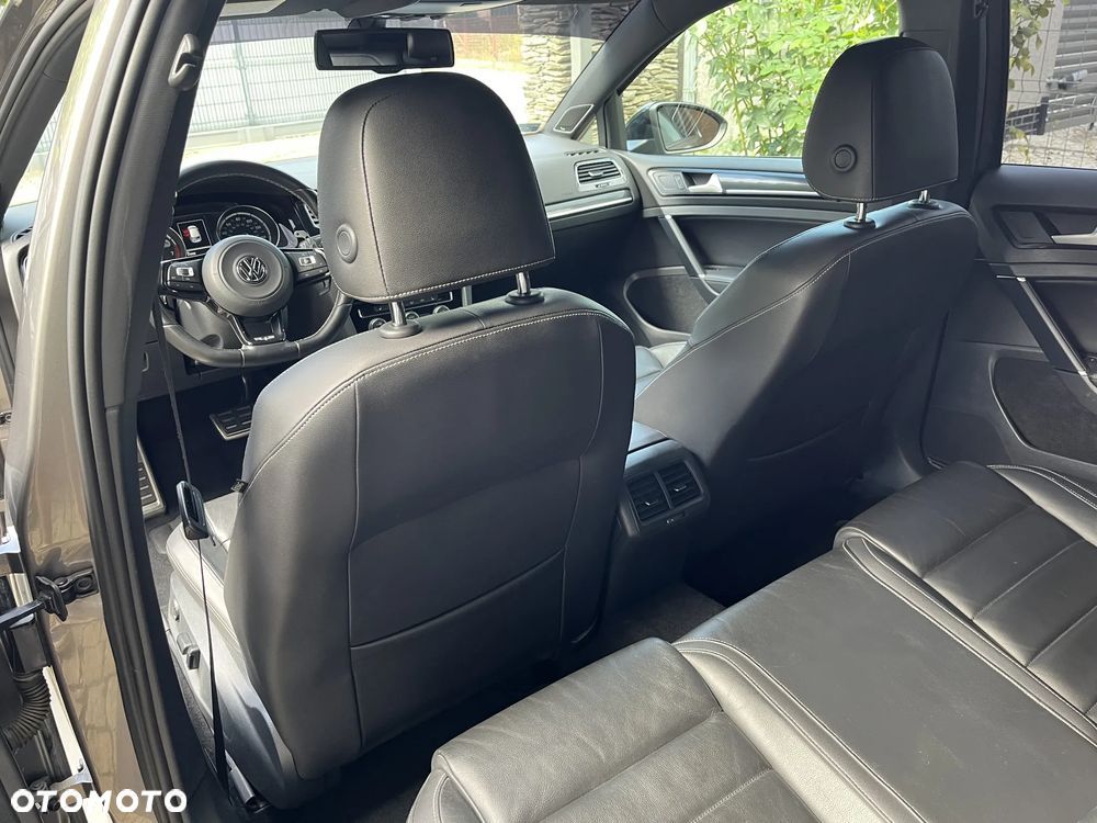Volkswagen Golf - 14