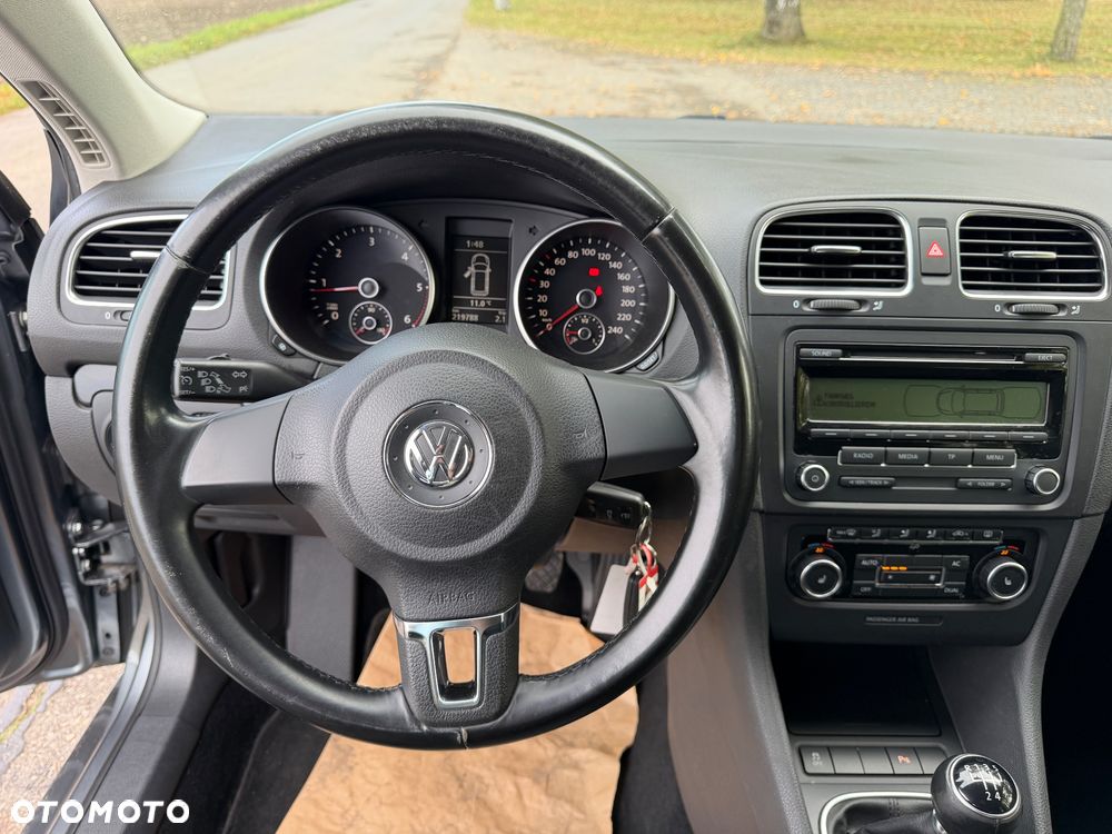 Volkswagen Golf - 21